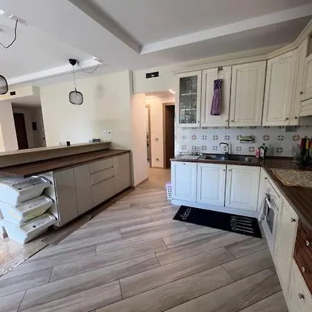 Lakeside Experience 아파트 *