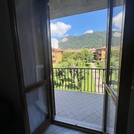 아파트 Lakeside Experience 사르니코