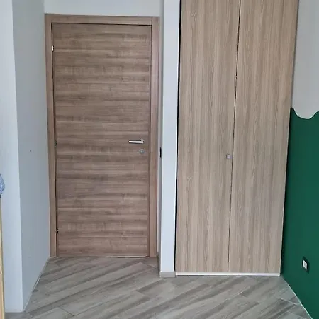 Lakeside Experience * 사르니코